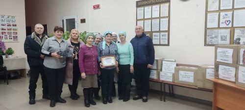 Олы яке авылыннан махсус хәрби операциядә катнашучы егетләребезгә, авыл халкы белән берлектә җыелган, чираттагы гуманитар ярдәм җибәрелде