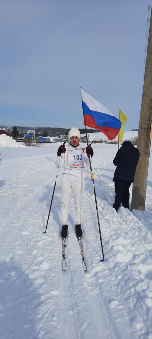 Олы Яке мәктәбендә Олимпия, дөнья чемпионы, якташыбыз Ринат Сафин истәлегенә 46нчы тапкыр чаңгы ярышы узды