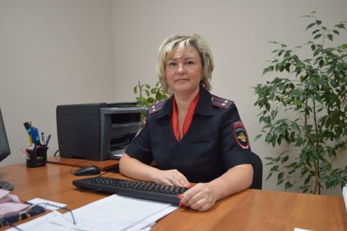 Чәчәк исемен йөрткән подполковник: «Һөнәремне яратуым йолдызларымнан күренә»