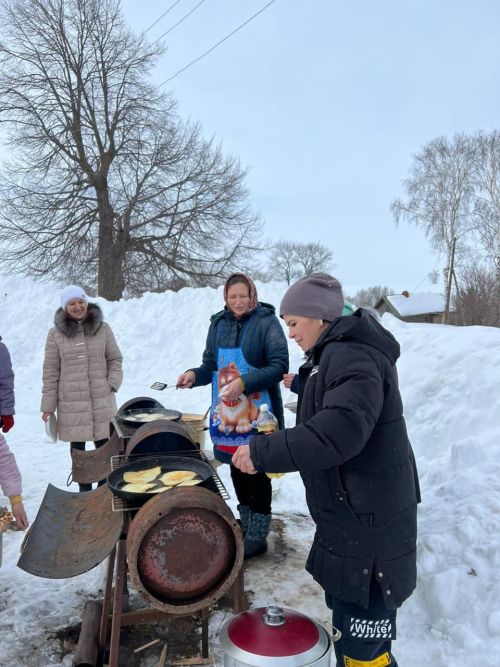 Акъегет авылында бик борынгы бәйрәмнәребезнең берсе «Нәүрүз» бәйрәме  үткәрелде