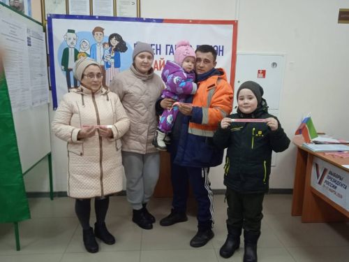 Олы Яке җирлегенең 1548 сайлау участогында сайлау оешкан төстә бара