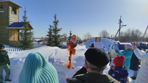 Кичә Бишнә авыл җирлегенә кергән Рус-мари Кавал авылында  май чабу (Масленица) бәйрәме булып узды