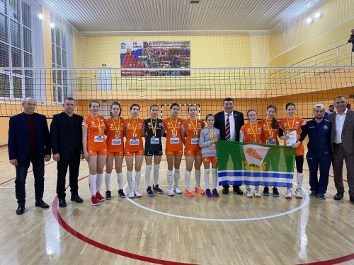 Ял көне  иртәдән кичкә кадәр Норлатның «Нур» волейбол командасы Ю.А. Зорин призына волейбол буенча 17нче ачык турнирда булды