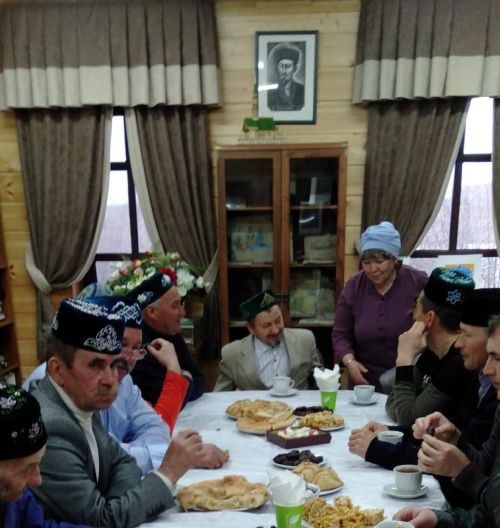 Татар  халкының бөек Мәгърифәтчесе, Изге Коръәннең Россиядә беренче корконданс-белешмә сүзлеге, «Мифтахель әл Коръән» уникаль китабы авторы Каюм Насыйриның туган авылында Гает намазы ул төзеткән мәчеттә, БИК эчтәлекле, матур үтә