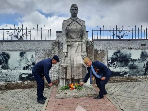 Урысбага авыл җирлегенә кергән Түбән Урысбага һәм Бәчек авылларында Җиңү көнен билгеләп үттеләр