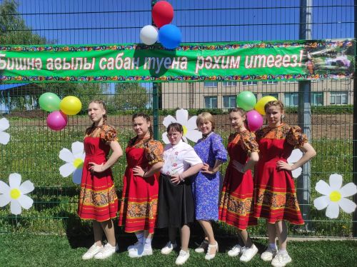 Традициягә тугры калып, быел да беренчеләрдән булып Бишнә авылында балалар Сабан туе үткәрелде