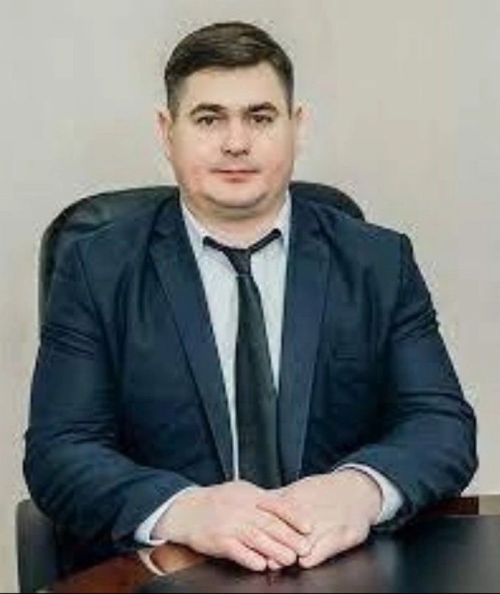 Кадерле ветераннар! Хөрмәтле Яшел Үзән халкы һәм кунаклар! 9 Май бәйрәме уңаеннан ихлас котлауларыбызны кабул итегез!