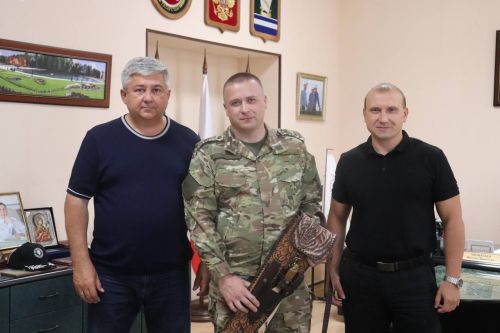 Михаил Афанасьев МХОдән кайткан полковник - Семен Николаев белән очрашты