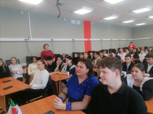 Норлатта МХОдә катнашучы Рания Сабирова белән очрашу оештырганнар