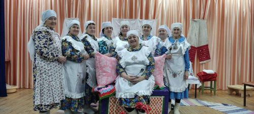 Олы Яке мәдәният йортында каз каурыеннан май канаты ясау буенча мастер -класс булып узды
