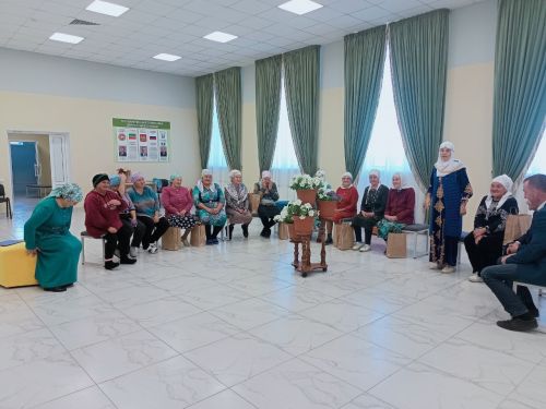 Олы Ачасыр мәдәният йортында Өлкәннәр көненә багышланган җылы очрашу уздырганнар