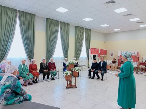 Олы Ачасыр мәдәният йортында Өлкәннәр көненә багышланган җылы очрашу уздырганнар