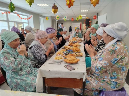 Бишнә мәдәният йортында өлкәннәр өчен «Туган якны өйрәнү» музеена экскурсия оештырганнар