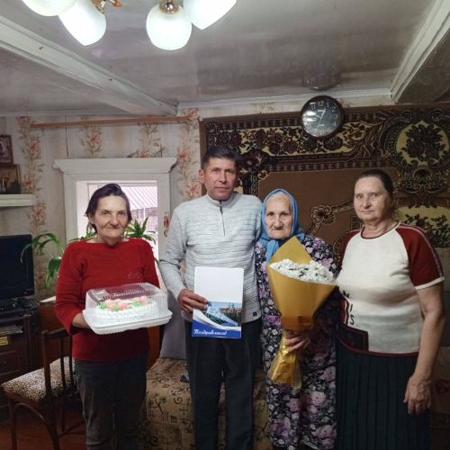 Яшел Үзән районында яшәүче Зинаида Афанасьева 95 яшьлек юбилеен билгеләп үтә