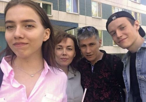 «Кызганыч, операцияләр без көткән нәтиҗәне бирмәде»: Дәниф Шәрәфетдиновның улы әтисенең хәлләре турында сөйләде