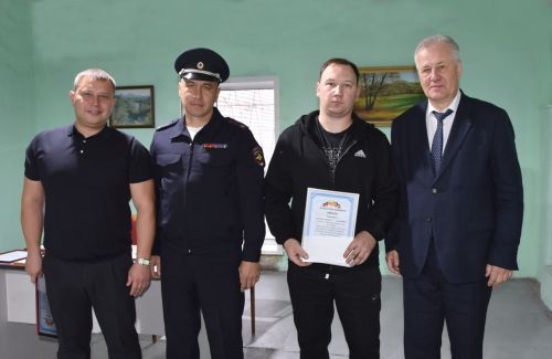 ЮХИДИ җитәкчелеге POZIS машина йөртүчеләрен котлады