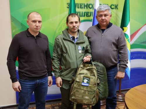 Хәрби хәрәкәтләр ветераны Артур Алиуллов шәһәребез мэры белән очрашты