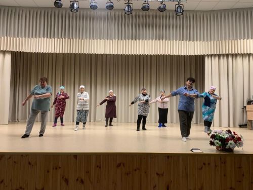 Олы Ачасыр кызлары мәдәният йорты идәннәрен дөбердәтә