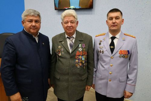 «Эчке эшләр органнары хезмәткәрләре көне белән котлыйм!» -  Михаил Афанасьев