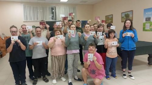«Идел» үзәге яшьләре югары бүләк алу бәхетенә иреште