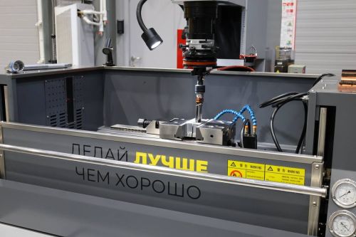 Рөстәм Миңнеханов Яшел Үзәндә газ турбиналы җиһазлар заводын ачты
