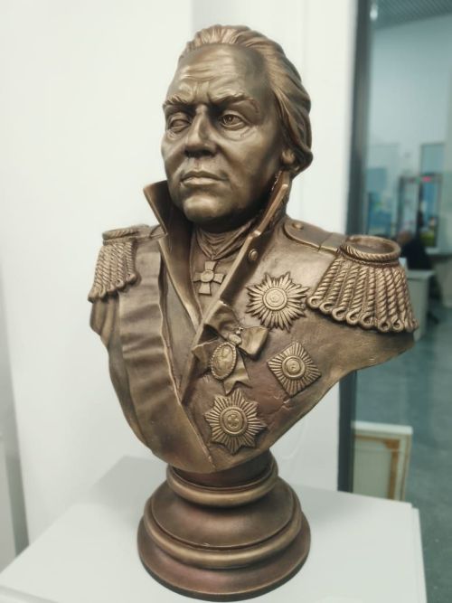 «Бердәмлек»тә бергәлек: Мәдәни үсеш үзәгендә рәссамнар Нина һәм Эдгар Филипповларның шәхси күргәзмәсе ачылды