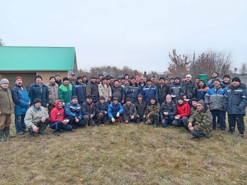 Олы Ачасыр авылы зиратында зур өмә узды