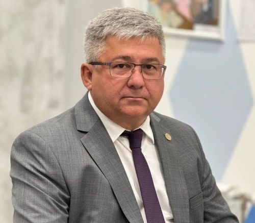 Район башлыгы Михаил Афанасьев яшел үзәнлеләрне бәйрәм белән котлады