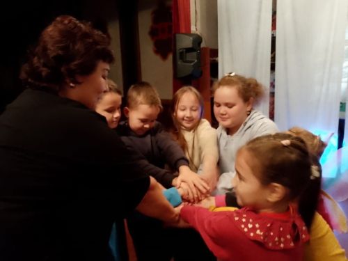 Тау Иле авылында Халыклар бердәмлеге көне уңаеннан бәйрәм оештырганнар