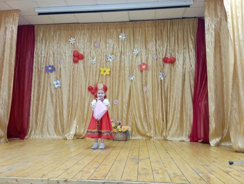 Күгәй мәдәният йортында «Ак яулыклы әнием» әдәби-музыкаль кичәсе узды