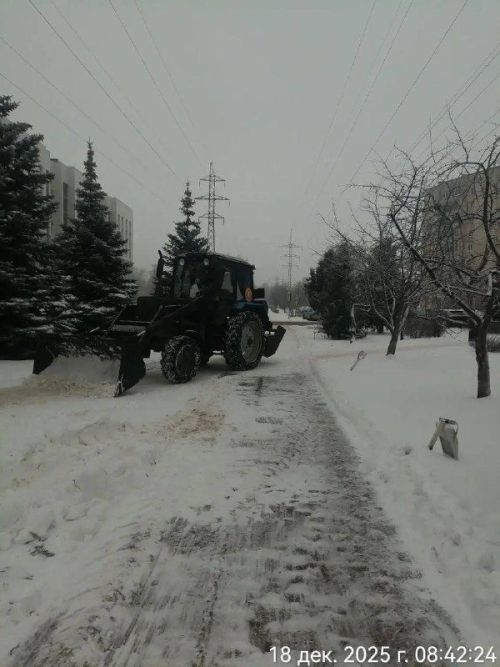 Яшел Үзәндә көн саен кар чистарту техникасы эшли