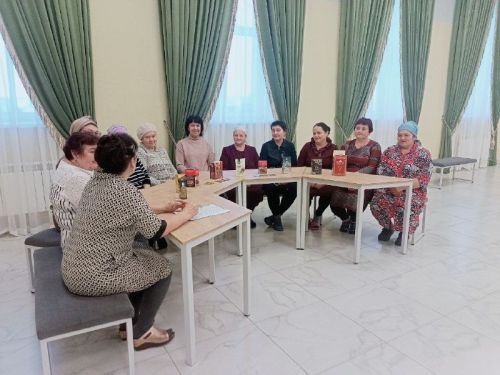Олы Ачасыр мәдәният йортында Халыкара чәй көненә багышланган «Рухи чәй эчү» диеп исемләнгән кичә узды