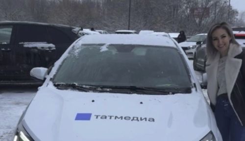 «Яшел Үзән Медиа» редакциясенә яңа хезмәт автомобиле тапшырылды: укучыларыбызга тагын да якынрак булабыз