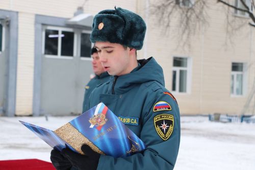 Яшел Үзән янгын гарнизонында Гадәттән тыш хәлләр министрлыгы хезмәткәрләре тарафыннан ант кабул итү тантанасы узды