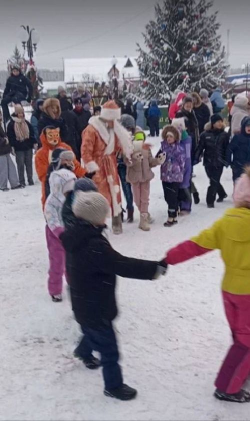 Раифа авыл җирлегендә яңа ел бәйрәме — «Әтнә атын көтәбез» исемле чыршы янында ачылды
