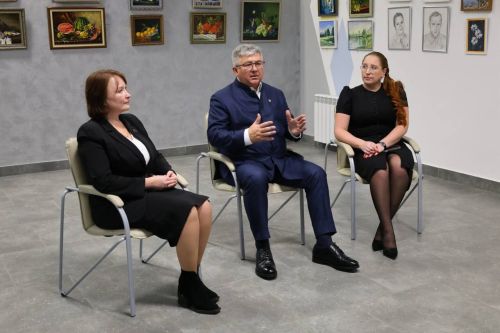 Районыбыз башлыгы Михаил Афанасьевның 2025 ел нәтиҗәләре буенча матбугат конференциясе үткәрелде