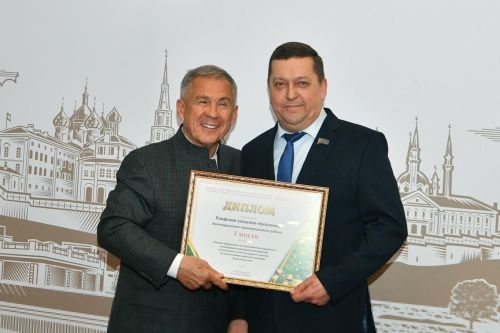 Яшел Үзән районы муниципаль берәмлекләр арасында иң яхшы яңа ел бизәлешенә багышланган республика конкурсында җиңү яулады