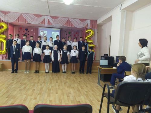 Яшел Үзәннең Әйшә гимназиясендә Муса Җәлилне искә алдылар