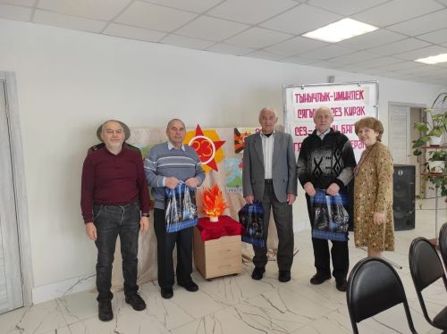 Яшел Үзәннең Бишнә авылы мәдәният йортында шашка ярышы уздырганнар