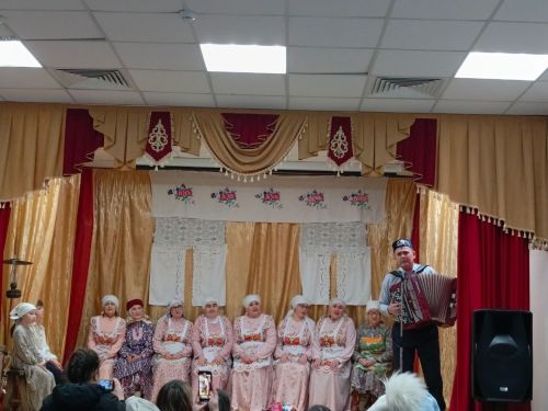 Яшел Үзән районы үзешчәннәре елмайта да, елата да ала