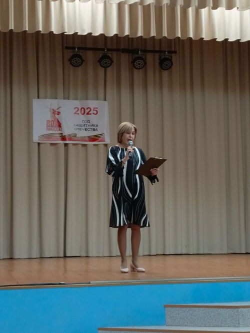 Яшел Үзән районы үзешчәннәре елмайта да, елата да ала