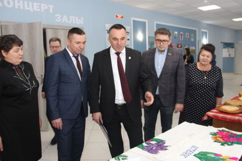 Авылның киләчәгенә битараф булмыйк: Яшел Үзәннең Мамадыш-Әкил җирлегендә хисап сессиясе узды