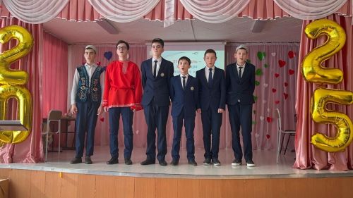 Яшел Үзәннең Әйшә гимназиясендә Халыкара туган телләр көнен билгеләделәр