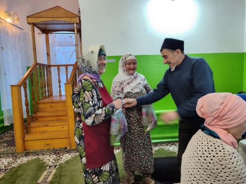 Яшел Үзән районы Бишнә авылы мәчетендә ифтар ашы узды
