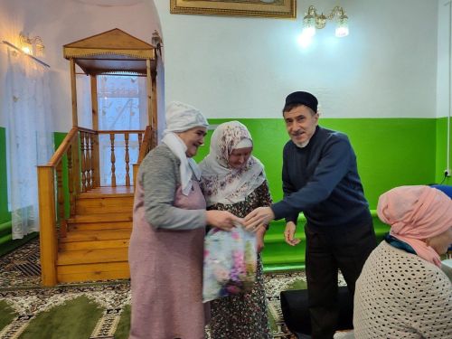 Яшел Үзән районы Бишнә авылы мәчетендә ифтар ашы узды