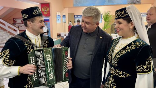 Норлат кебек зур авылда парк та булмасын инде!