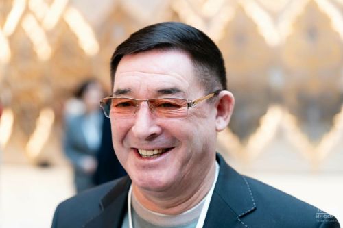 Салават Фәтхетдинов: «Кеше яхшы тормыштан җырламый»