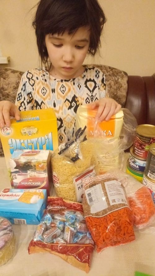 Яшел Үзәндә мохтаҗларга 500дән артык азык-төлек пакеты тапшырылды
