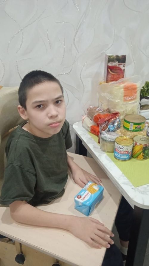 Яшел Үзәндә мохтаҗларга 500дән артык азык-төлек пакеты тапшырылды