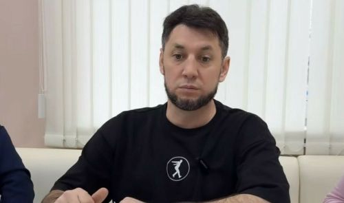 «Сез трассада басып торучы кызлар түгел бит!» – Фирдүс Тямаев кемне сүгә?